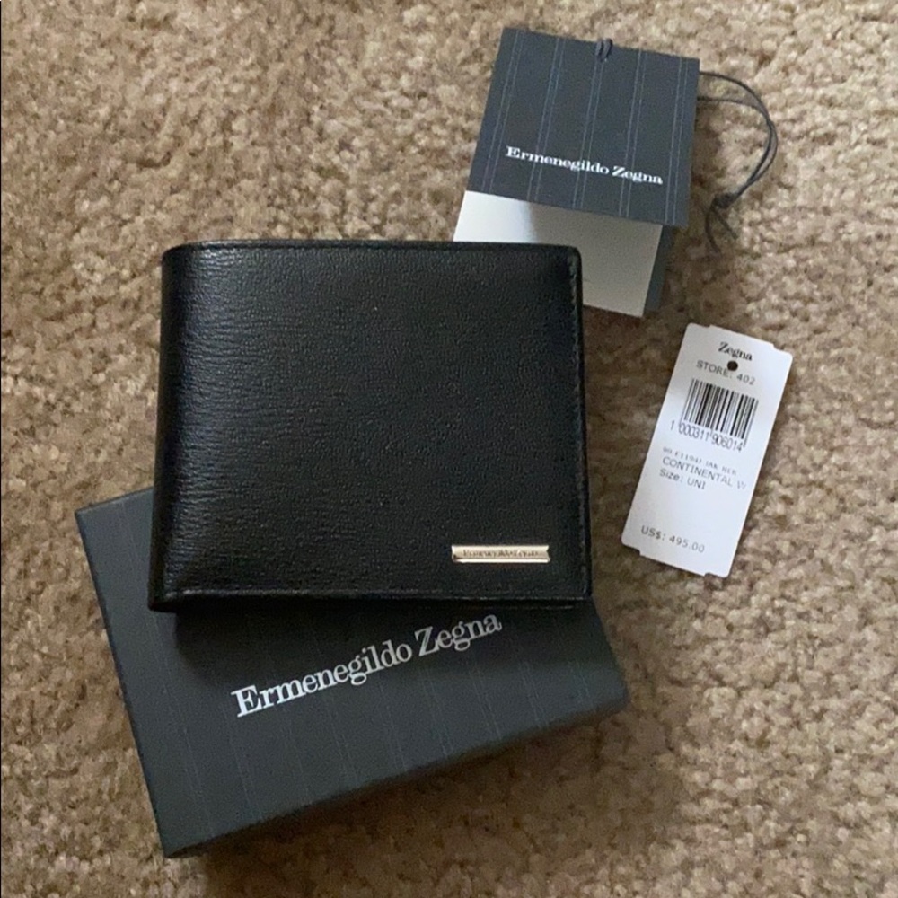 Ermenegildo Zegna   Black pebble leather wallet